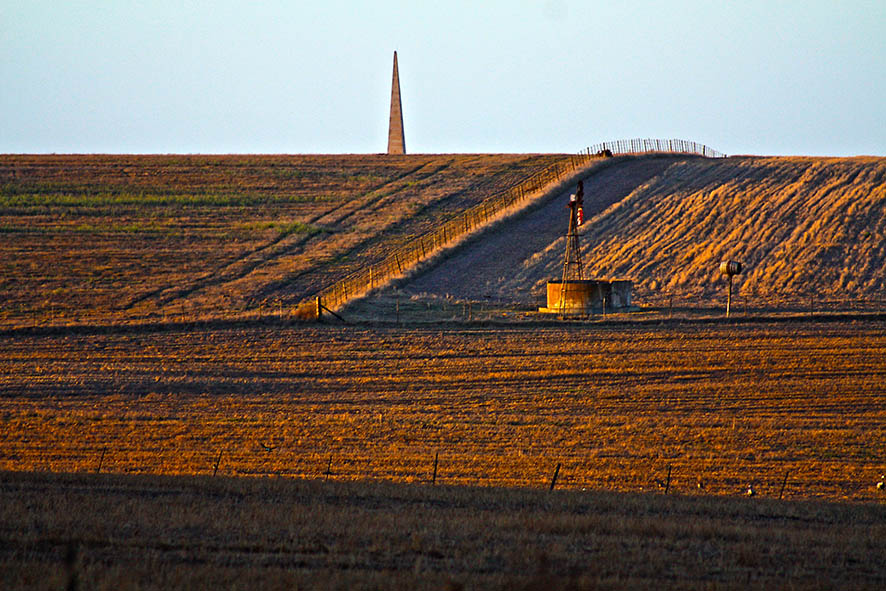 Hildebrand Memorial and Grave Chris Murphy.jpg The Heritage Portal